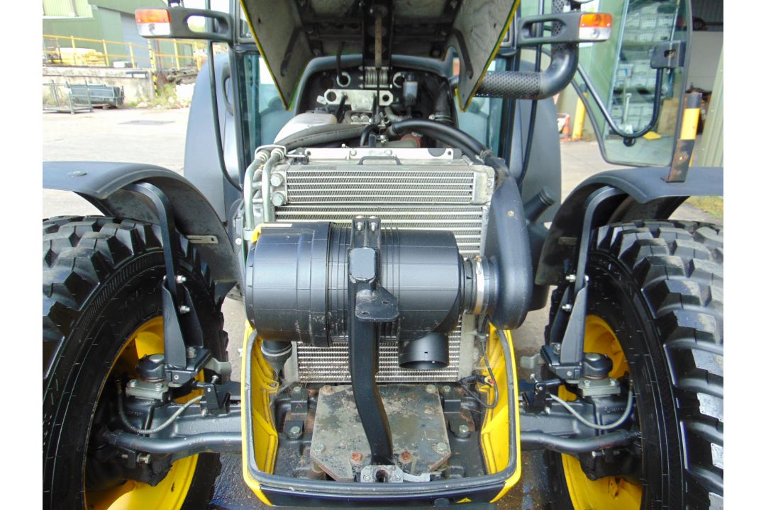 2010 Deutz-Fahr Agrofarm 420 - 4WD 97HP Agricultural Tractor 967 hrs only From MOD - Image 32 of 56