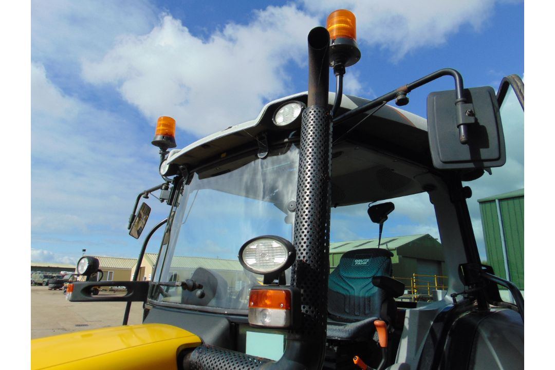 2010 Deutz-Fahr Agrofarm 420 - 4WD 97HP Agricultural Tractor 967 hrs only From MOD - Image 21 of 56