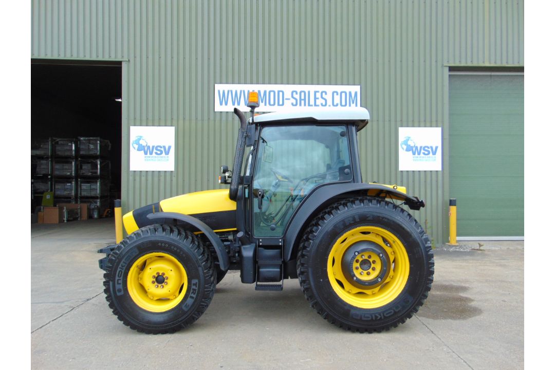 2010 Deutz-Fahr Agrofarm 420 - 4WD 97HP Agricultural Tractor 967 hrs only From MOD - Image 1 of 56
