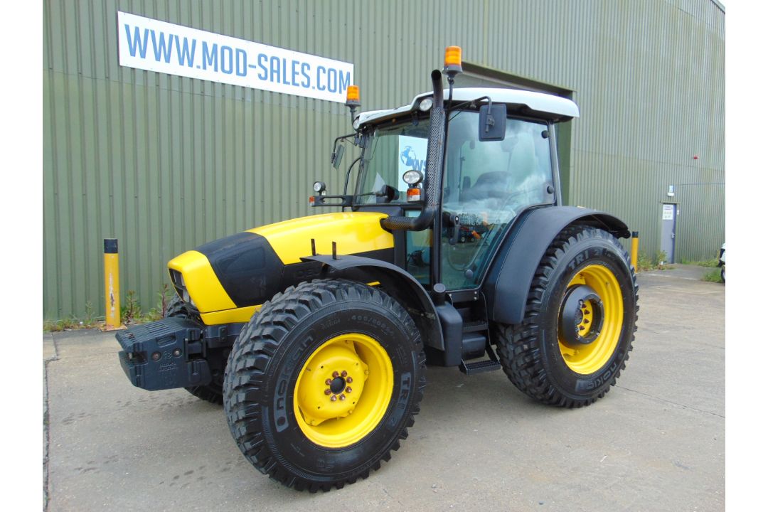 2010 Deutz-Fahr Agrofarm 420 - 4WD 97HP Agricultural Tractor 967 hrs only From MOD - Image 4 of 56