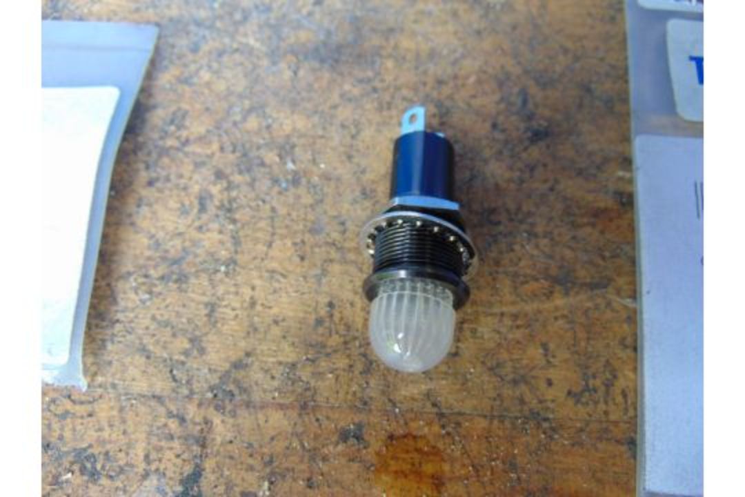 QTY 35 x New Unissued Panel Light Assembly - Image 2 of 4