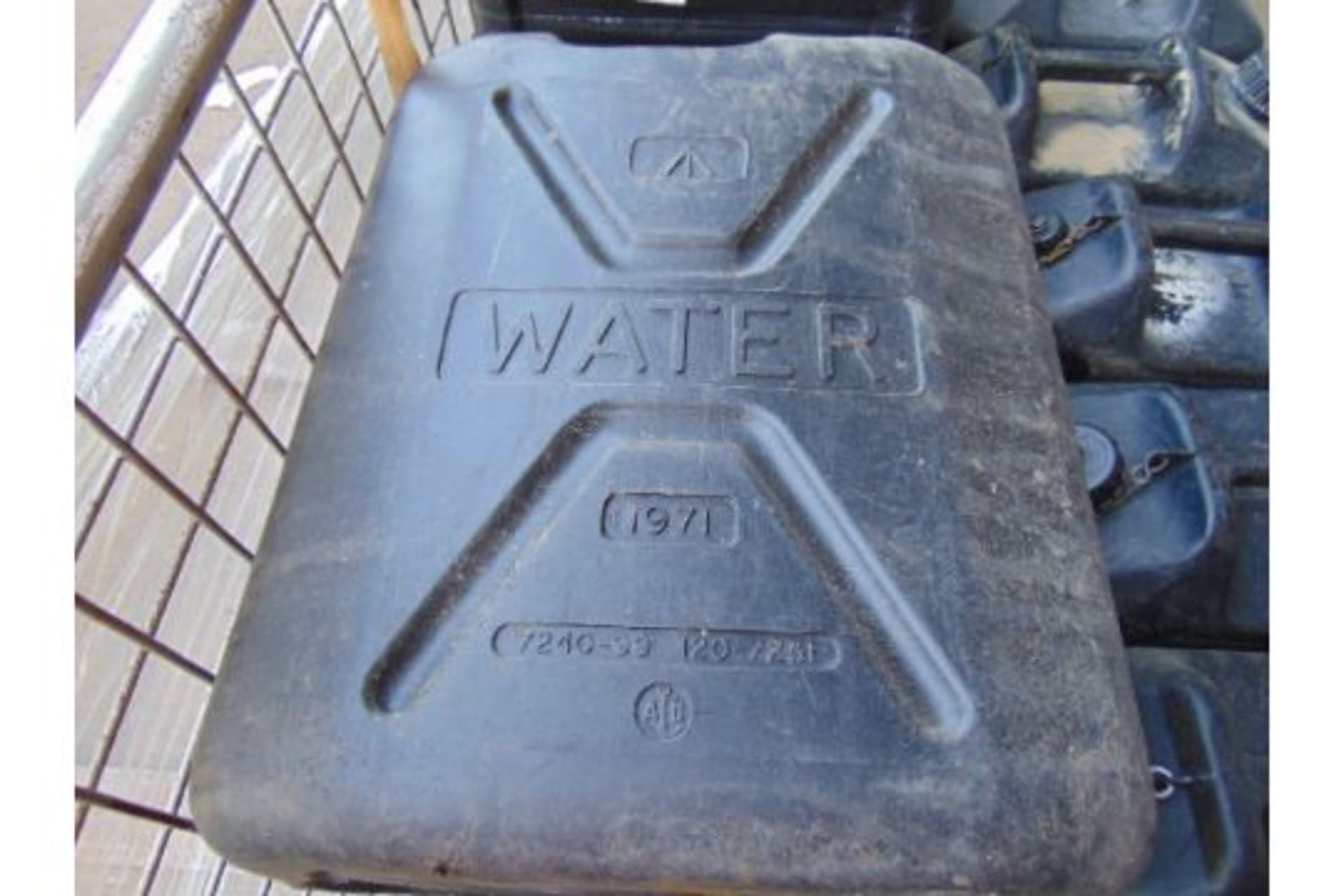 Q 15 x British Army Jerry Cans Water - Image 4 of 5