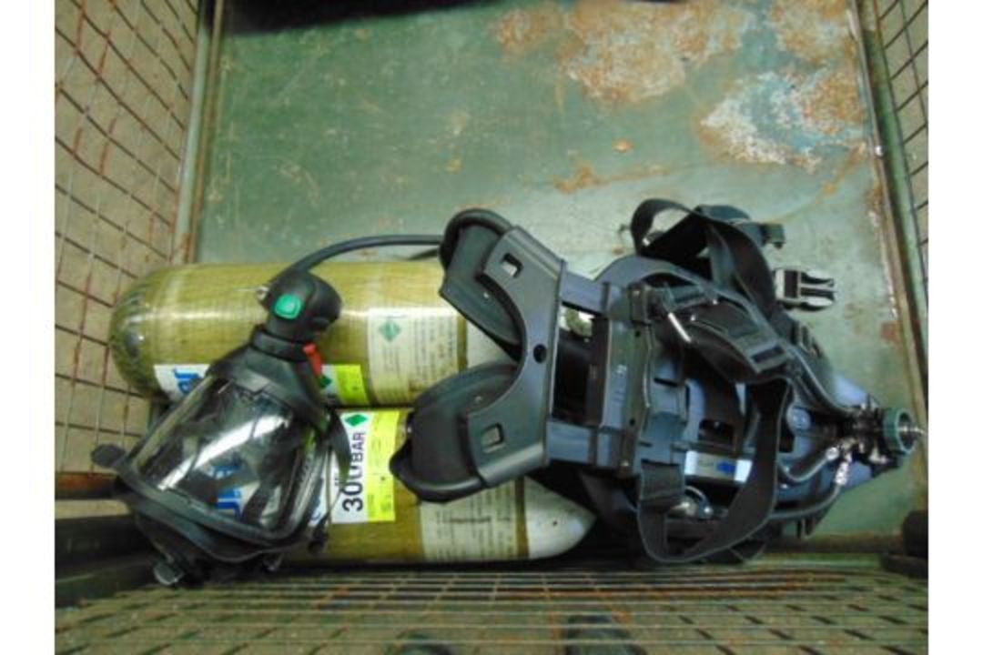 Drager PSS 7000 Self Contained Breathing Apparatus w/ 2 x Drager 300 Bar Air Cylinders - Image 20 of 21