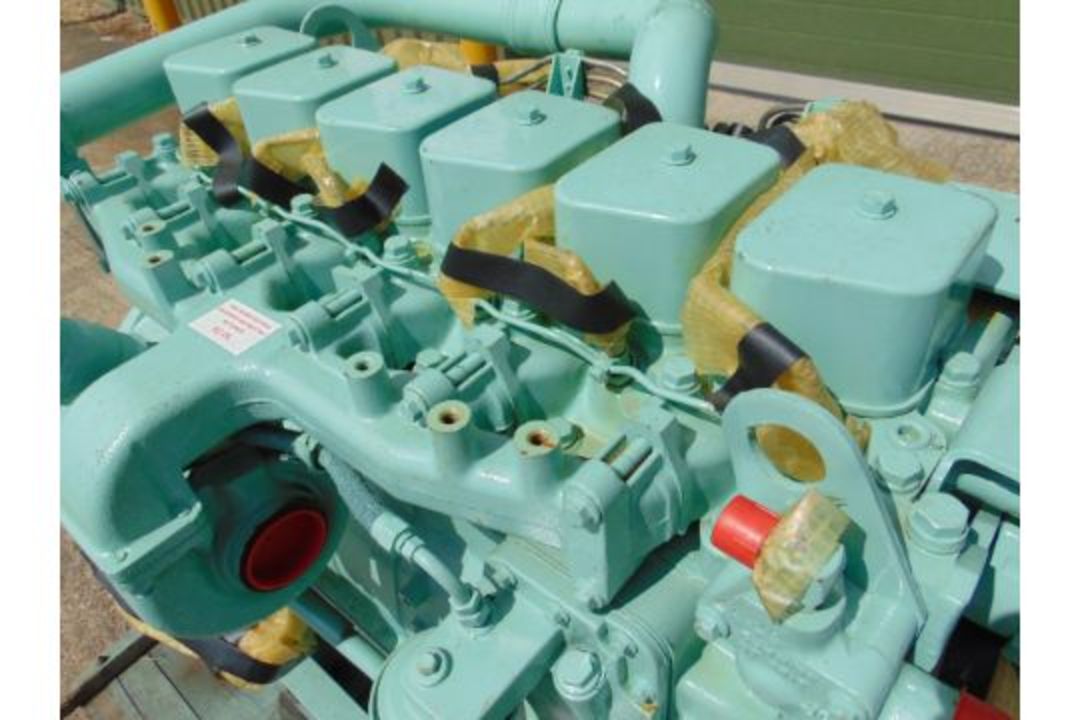 A1 Reconditioned UK MoD Reserve Stock Cummins 310 (DAF variant) 145hp 6 Cylinder Turbo Diesel Engine - Image 10 of 19