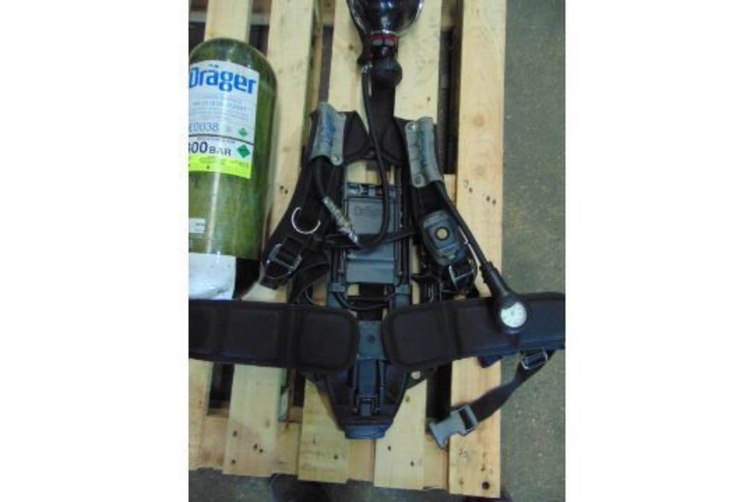 Drager PSS 7000 Self Contained Breathing Apparatus w/ 2 x Drager 300 Bar Air Cylinders - Image 10 of 21