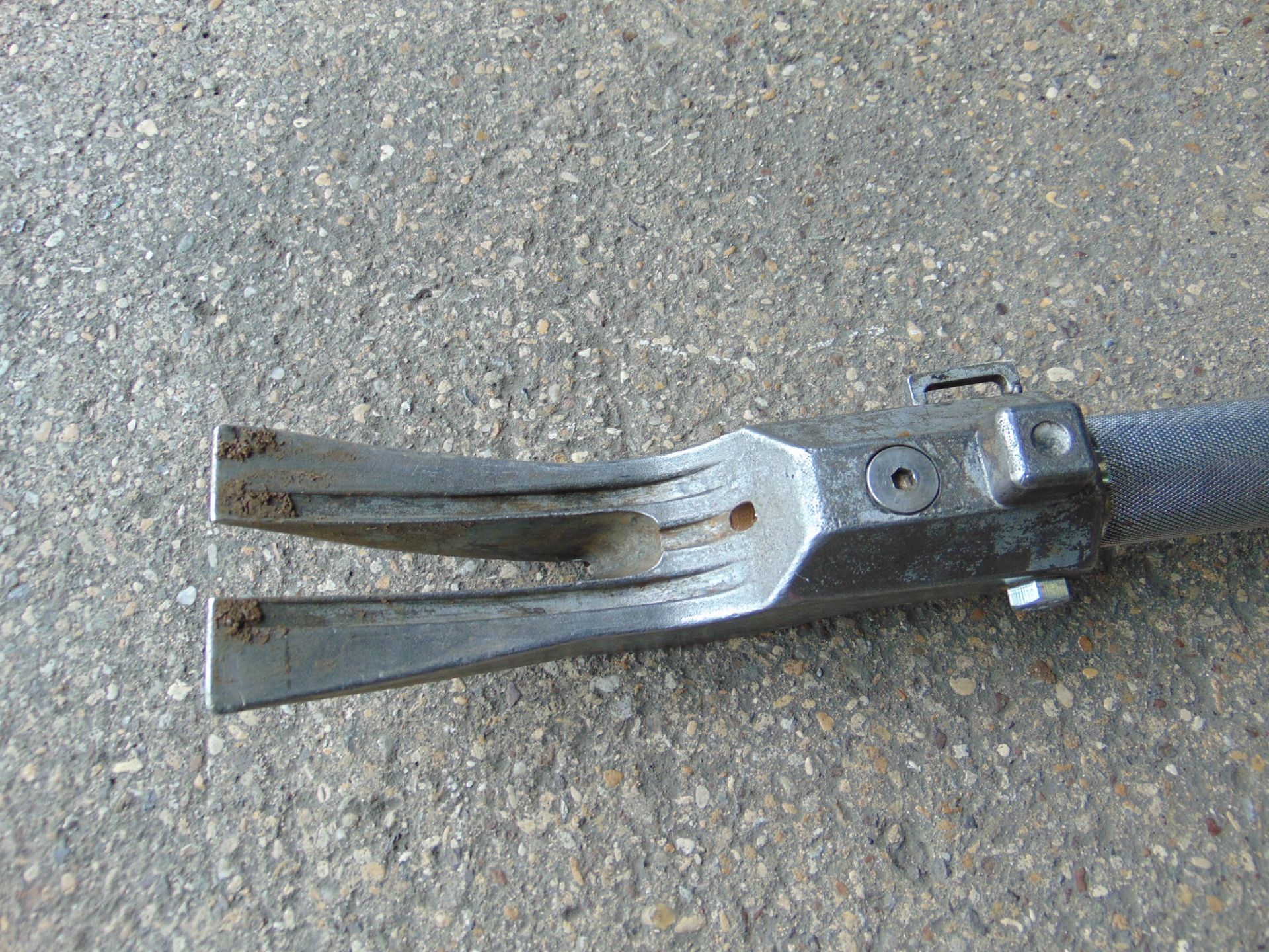 30" Hooligans Tool Bar - Image 5 of 10