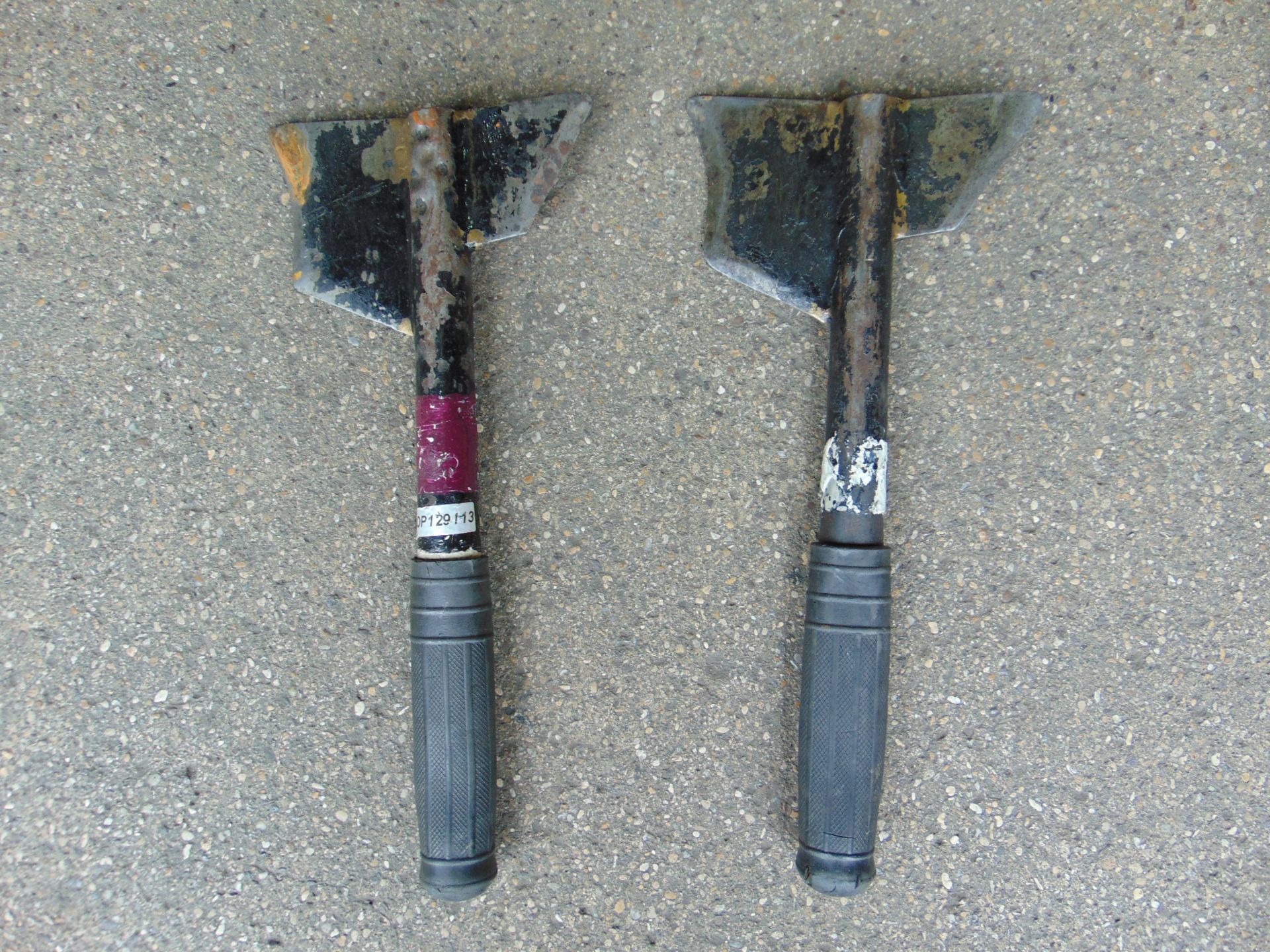 2 x Firefighters Aircraft Axe - Image 2 of 5