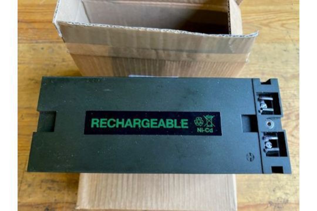 2 x New Unissued Clansman 24V Rechargeable Battery Original Packing - Image 2 of 4