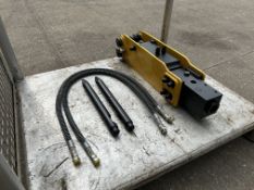 New/Unused Hydraulic Breaker, suitable for a mini digger, c/w breaker points, pins & hydraulic pipes