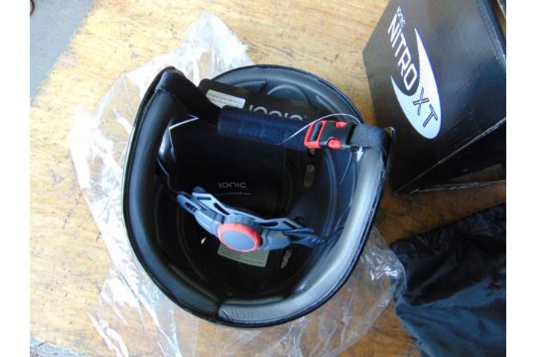 New Unissued Iconic Nitro XT Kayak, Canoe, Boating, Rafting ect. Helmet in Original Packaging - Image 3 of 4