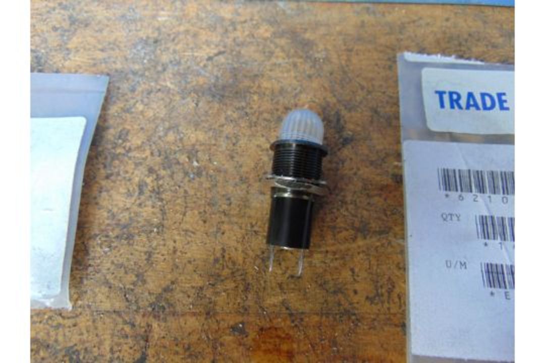 QTY 35 x New Unissued Panel Light Assembly - Image 3 of 4