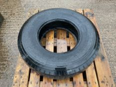 1 X MICHELIN 10R 17.5 XZA TYRE, UNUSED.