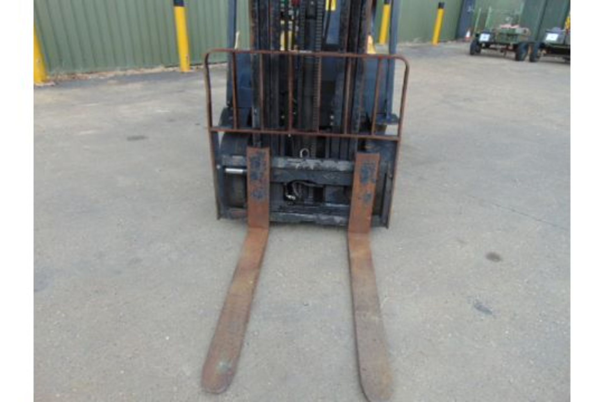 Daewoo G15S-2 LPG Forklift 3 Stage Mast with Side Shift Sold with Gas Bottle need Ignition Switch - Image 7 of 23