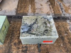 1 X BRITISH ARMY ALUMINIUM STORAGE BOX.
