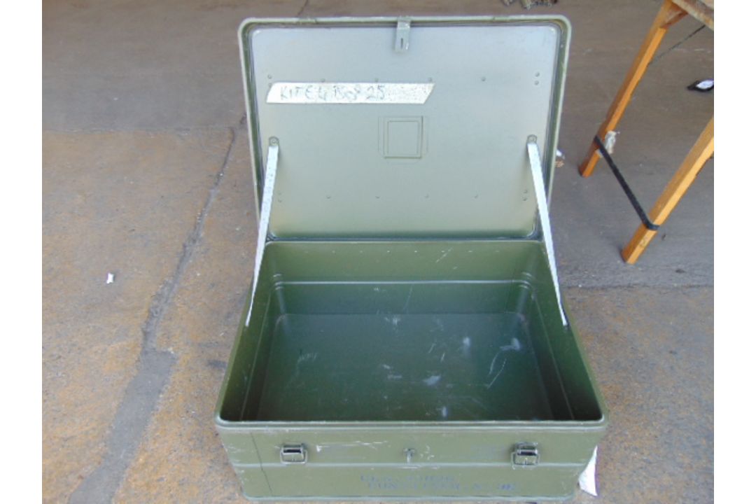 A1 Aluminium Zarges Type Stacking Waterproof Transit Case, MoD Reserve Stock - Image 2 of 4