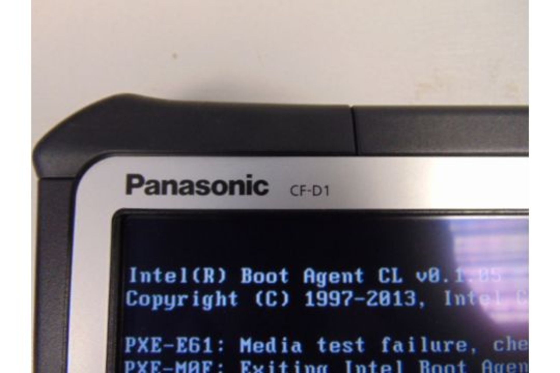 PANASONIC TOUGHBOOK CF-D1 with a wall charger, Vehicle dock & DC Adapter from UK Fire and Rescue - Image 3 of 33