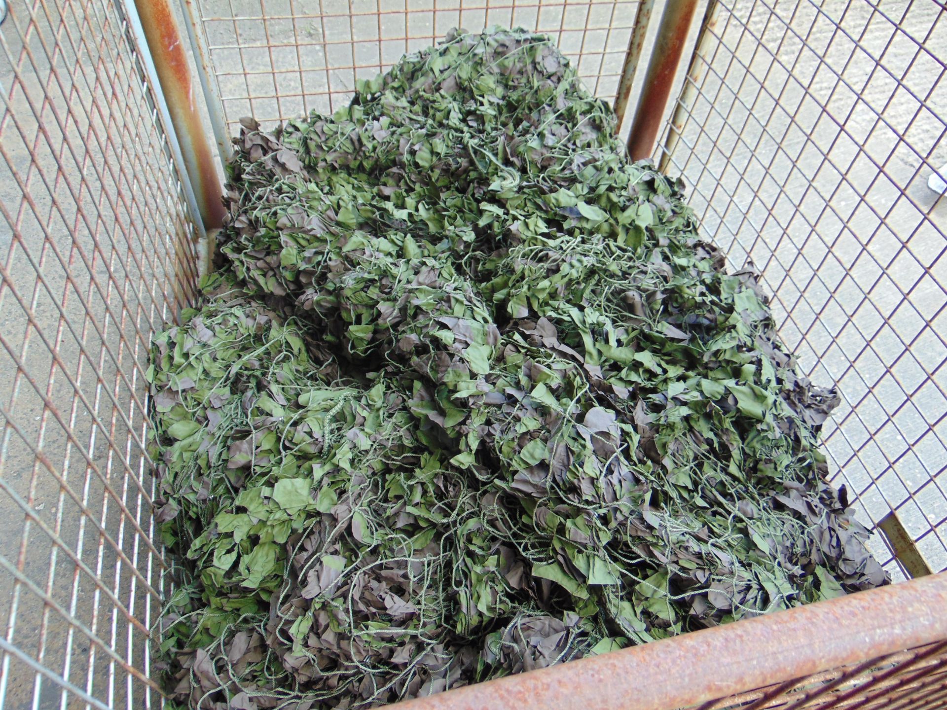 1 x Stillage British Army Grade A Woodland Camo Net - Image 4 of 5