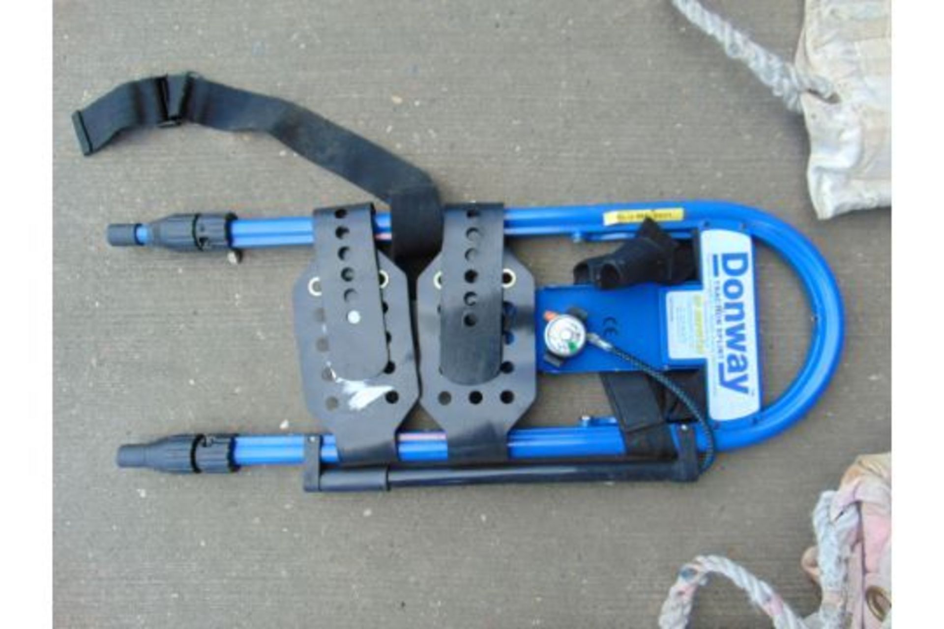 2 x Wooden / Canvas Stretchers & Donway Traction Splint - Image 4 of 6