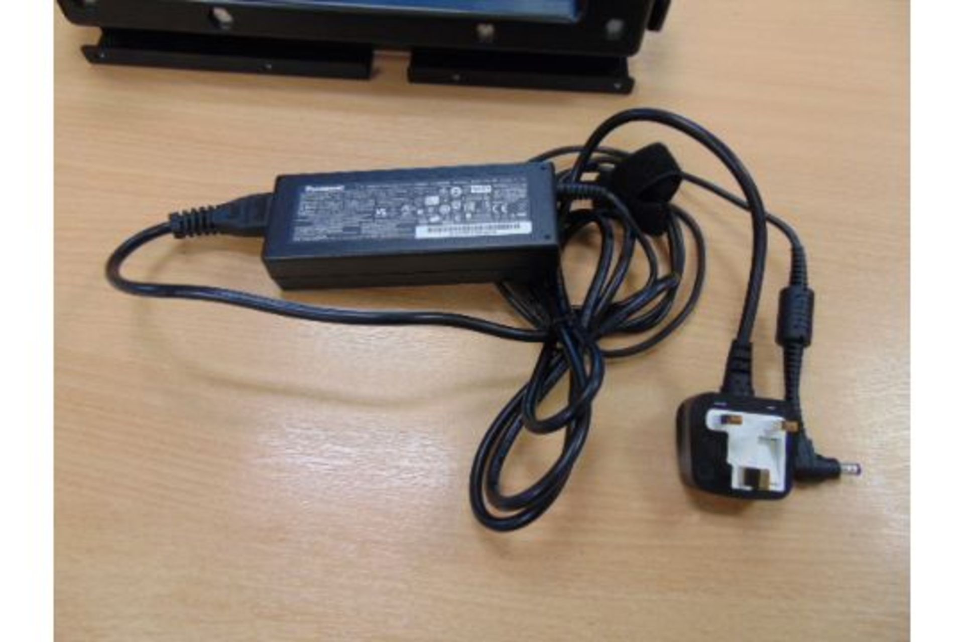 PANASONIC TOUGHBOOK CF-D1 with a wall charger, Vehicle dock & DC Adapter from UK Fire and Rescue - Image 10 of 33