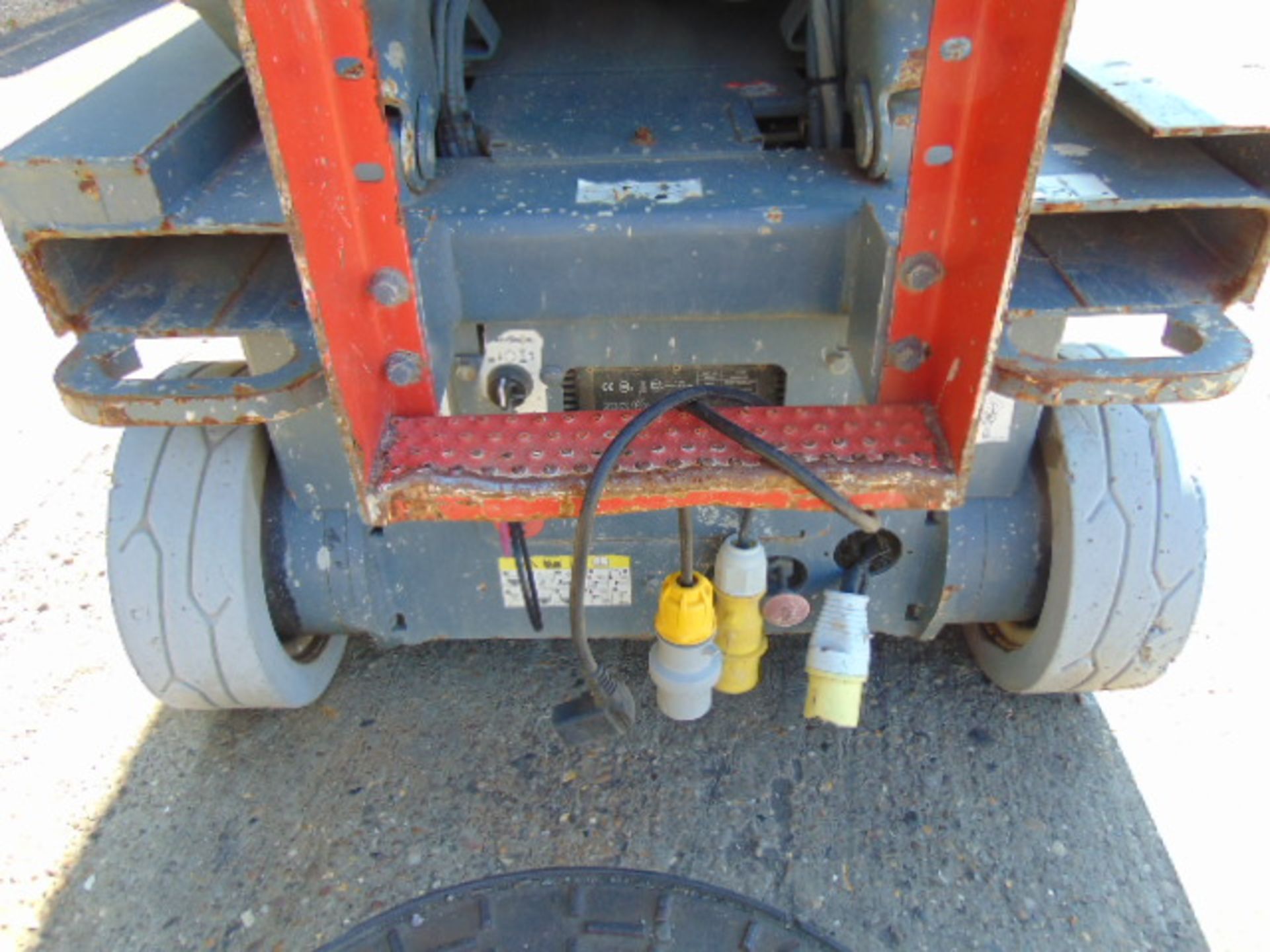 2014 SkyJack SJ111 3219 Hydraulic Self Propelled Access Platform !!! 169 Hours Only - Image 10 of 24