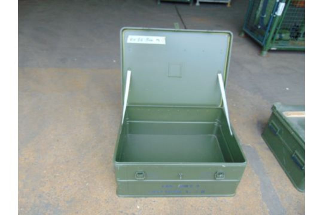 A1 Aluminium Zarges Type Stacking Waterproof Transit Case, MoD Reserve Stock - Image 3 of 5