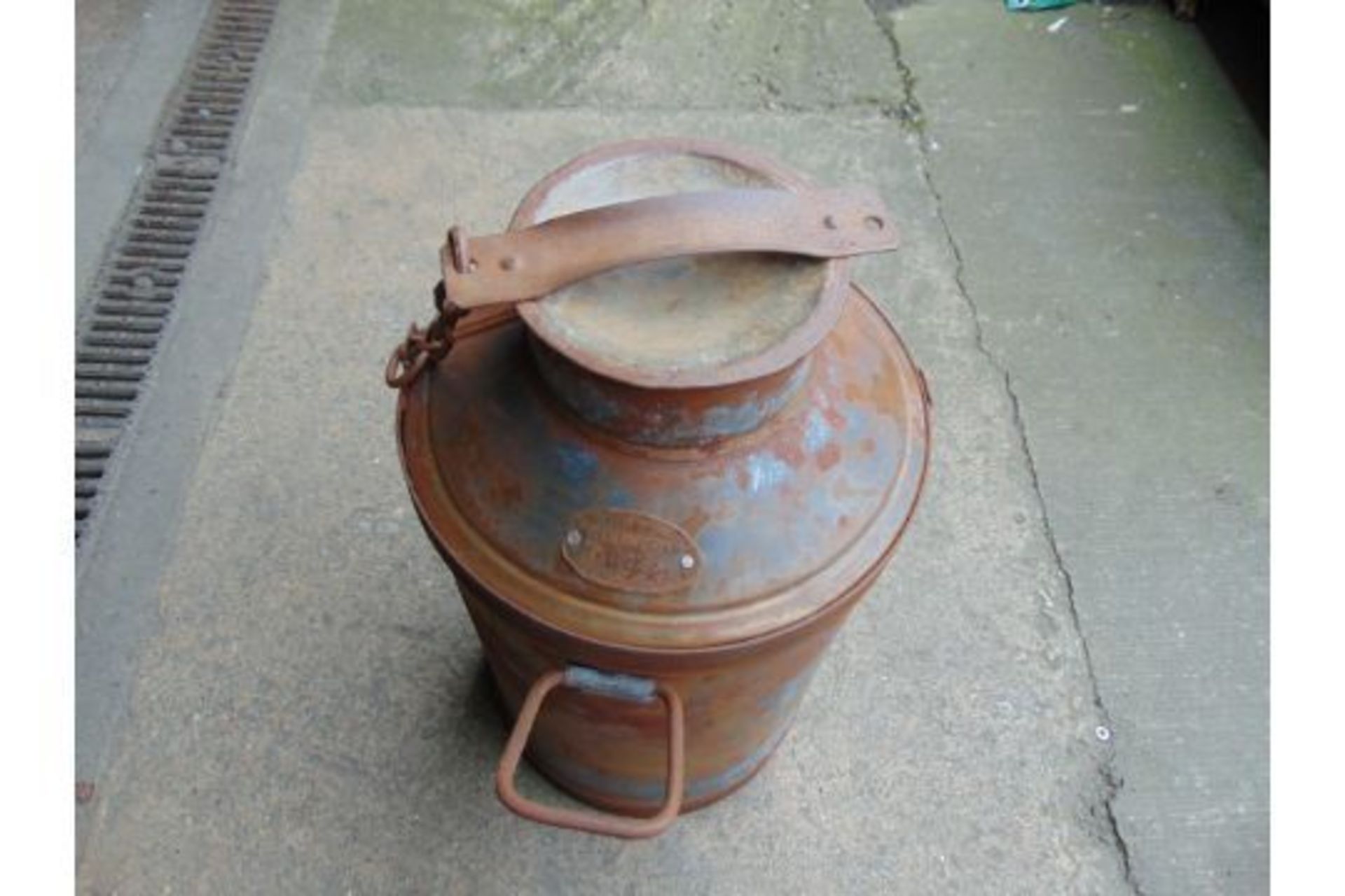 Galvanised Antique 5 gall Milk Churn - Image 4 of 4