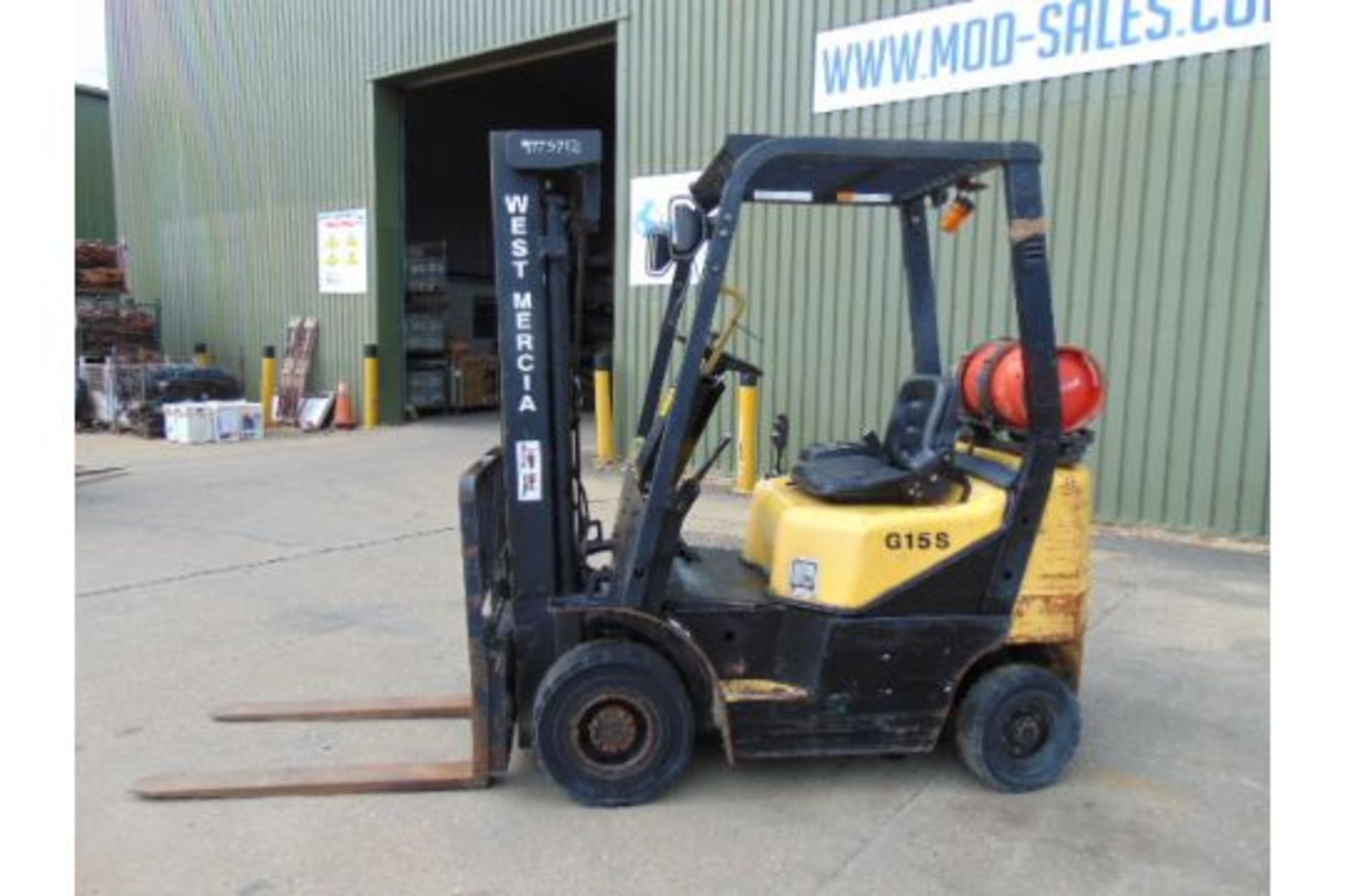 Daewoo G15S-2 LPG Forklift 3 Stage Mast with Side Shift Sold with Gas Bottle need Ignition Switch - Image 2 of 23