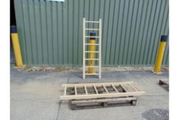 2 x Ladders / Ramps with Clips, Suitable for Vehicle or Trailer, Size 1.65 m x 0.5 m
