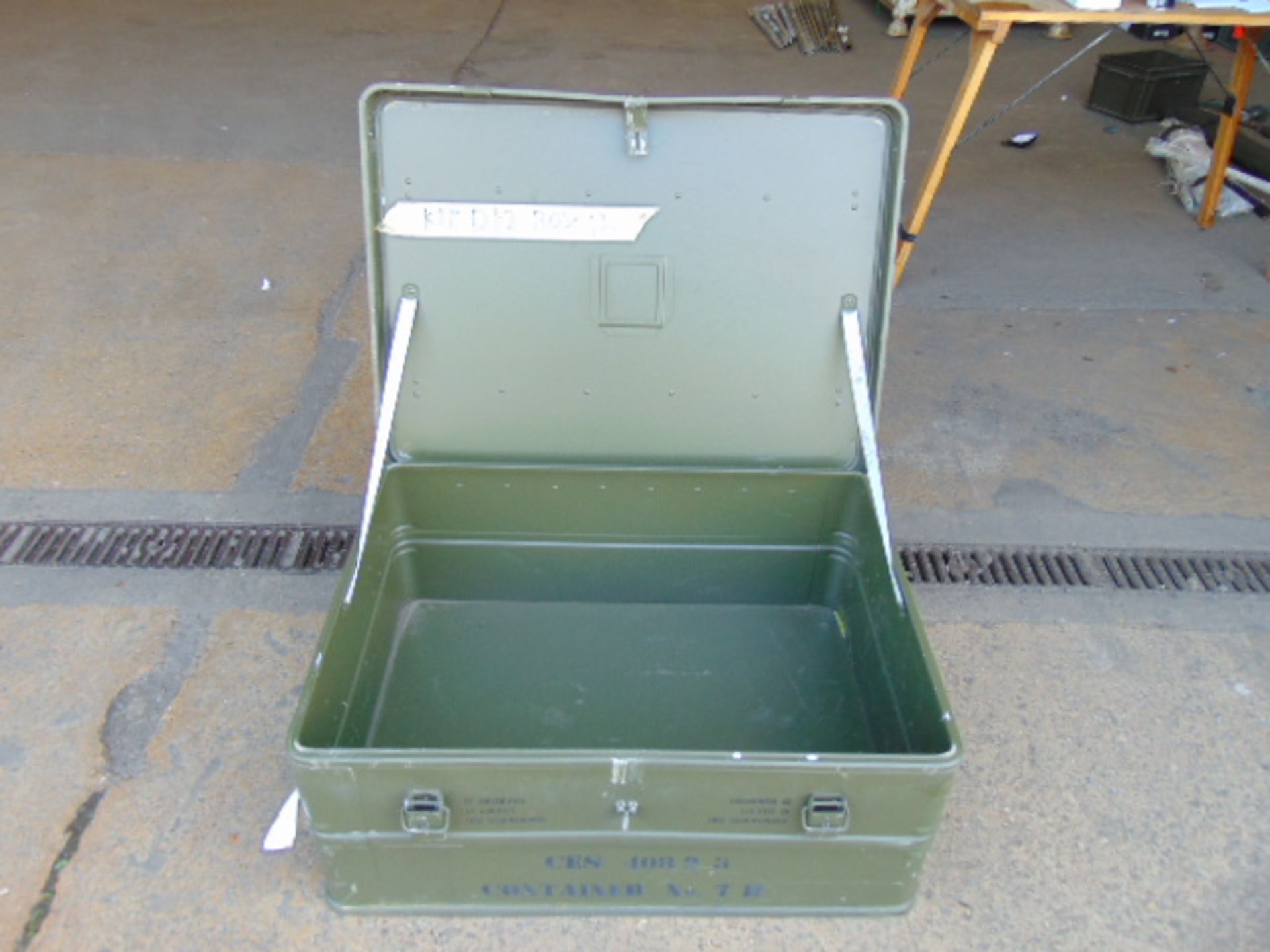 A1 Aluminium Zarges Type Stacking Waterproof Transit Case, MoD Reserve Stock - Image 4 of 6