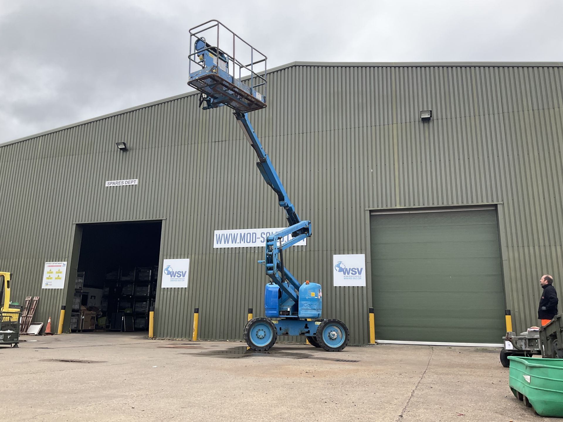 Genie Z45/25 cherry picker.