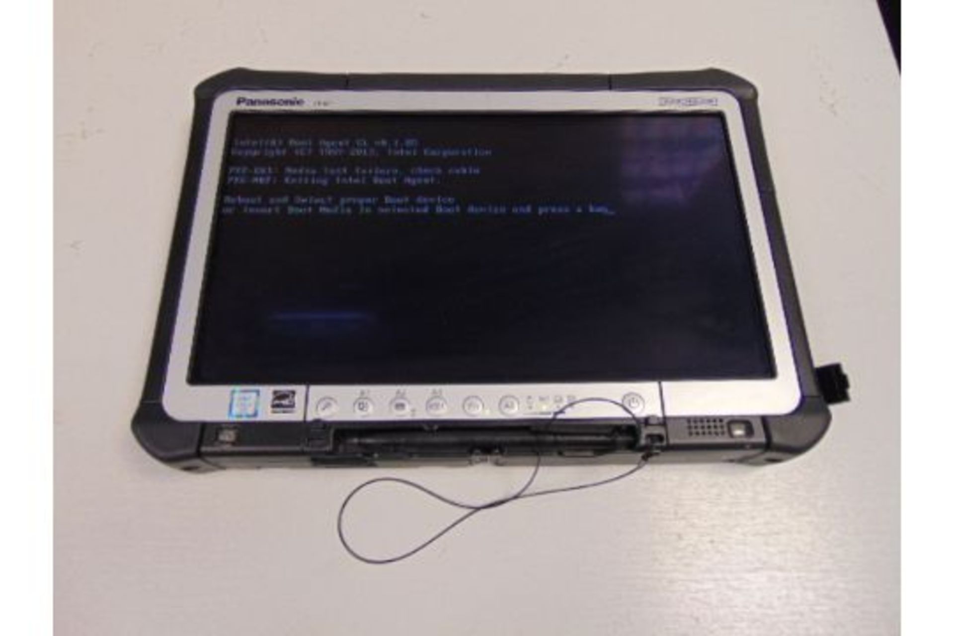 PANASONIC TOUGHBOOK CF-D1 with a wall charger, Vehicle dock & DC Adapter from UK Fire and Rescue - Image 6 of 33