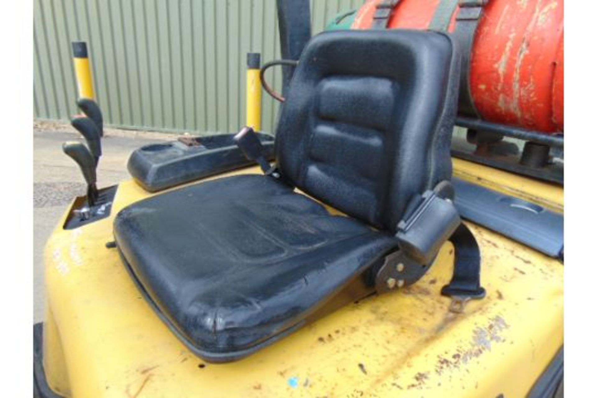 Daewoo G15S-2 LPG Forklift 3 Stage Mast with Side Shift Sold with Gas Bottle need Ignition Switch - Image 10 of 23