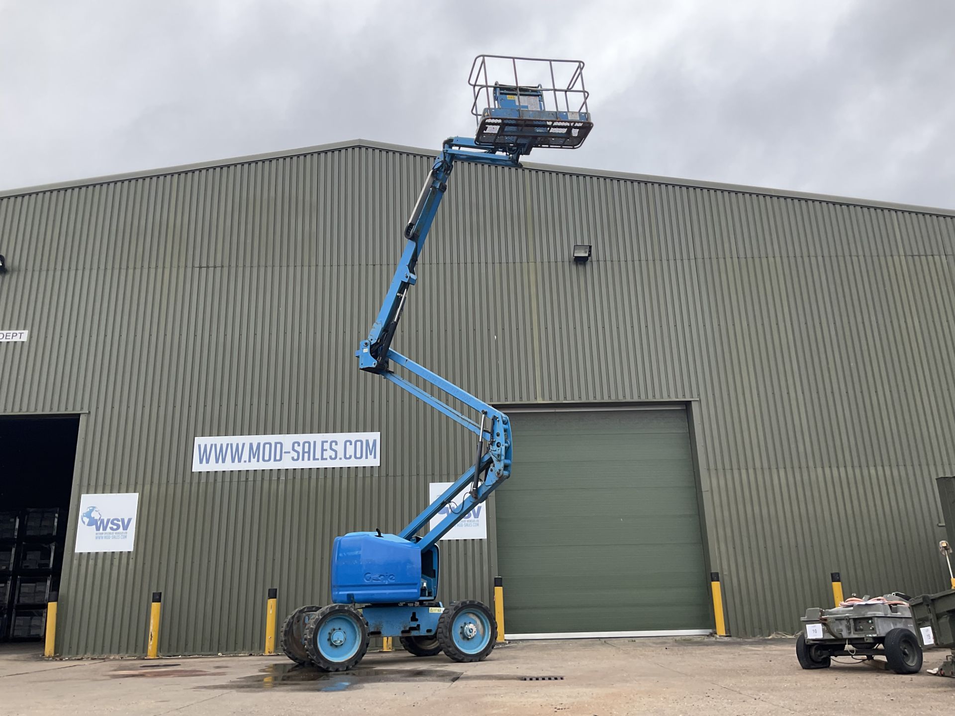 Genie Z45/25 cherry picker. - Image 3 of 21