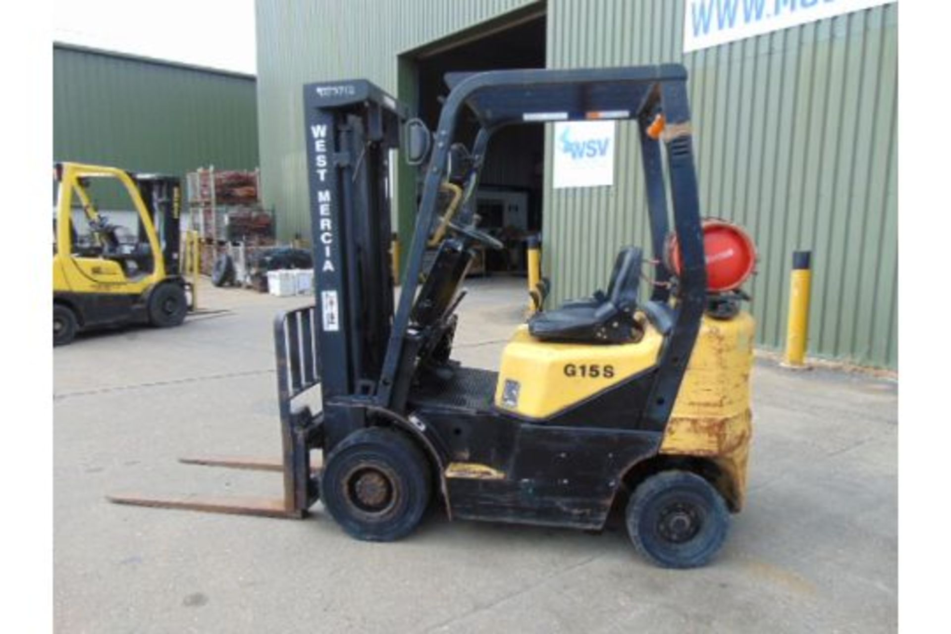 Daewoo G15S-2 LPG Forklift 3 Stage Mast with Side Shift Sold with Gas Bottle need Ignition Switch - Image 3 of 23