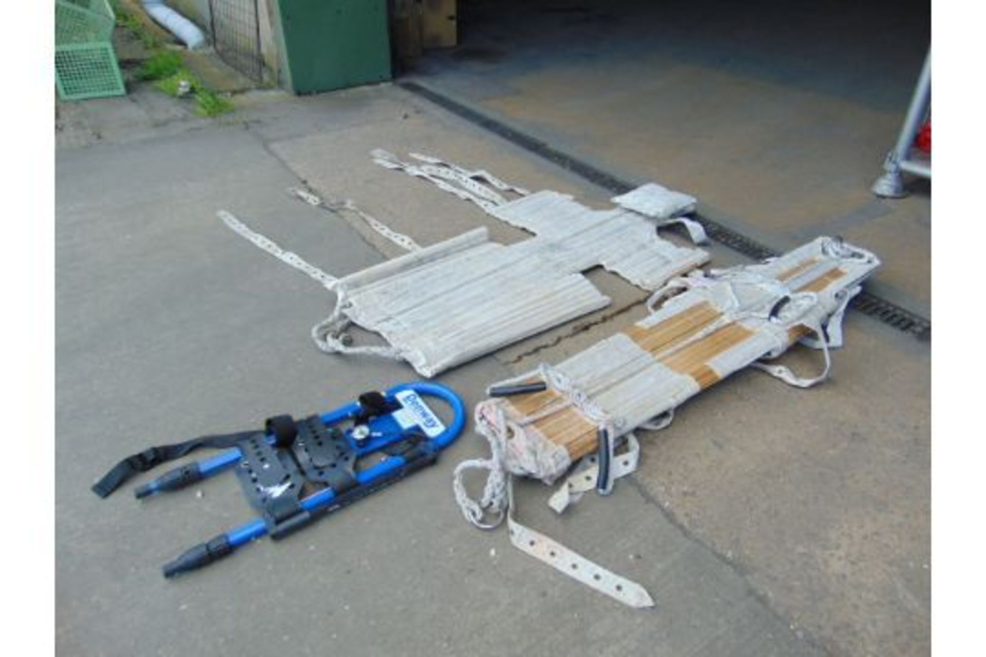 2 x Wooden / Canvas Stretchers & Donway Traction Splint - Image 6 of 6