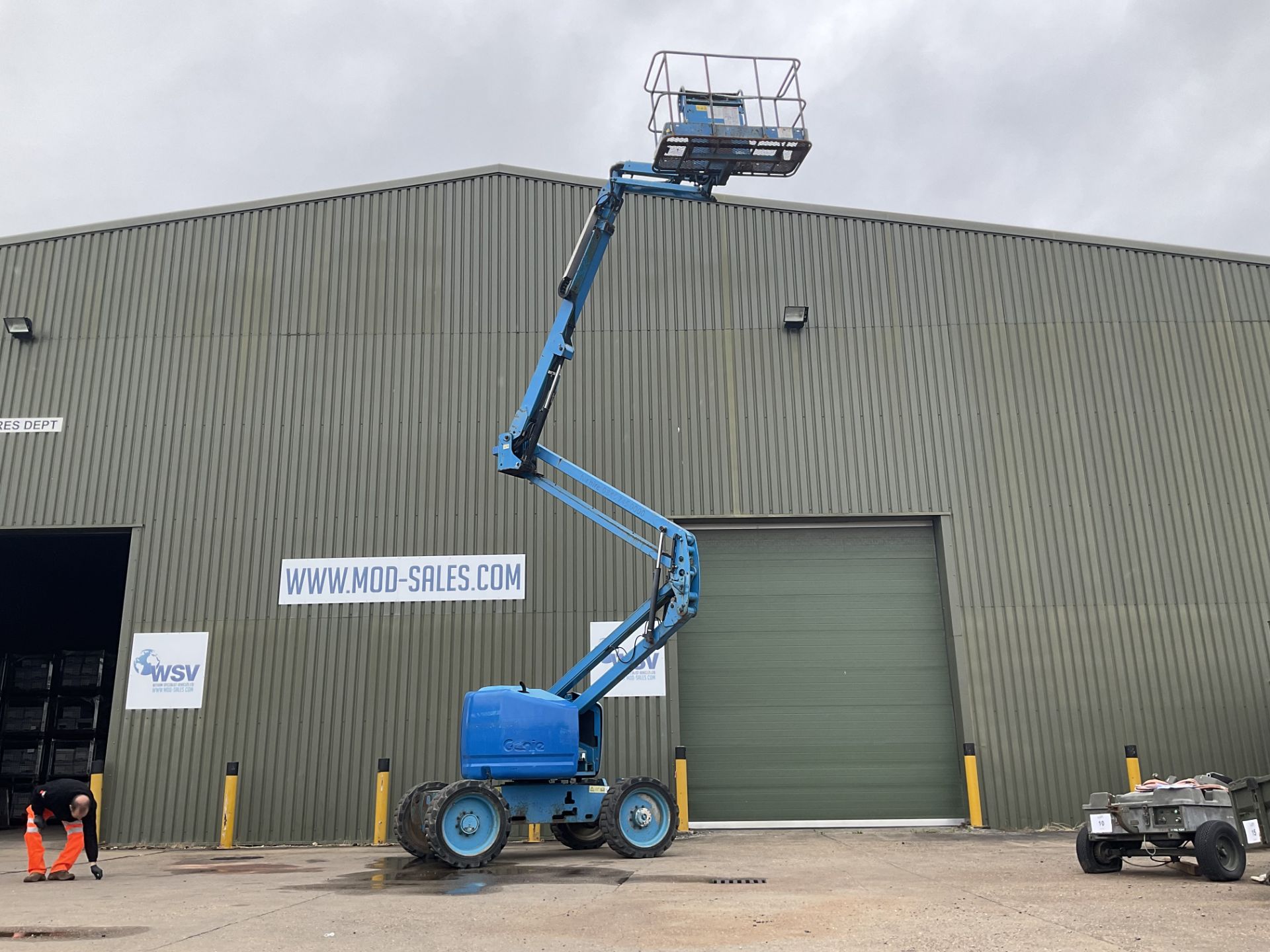 Genie Z45/25 cherry picker. - Image 17 of 21