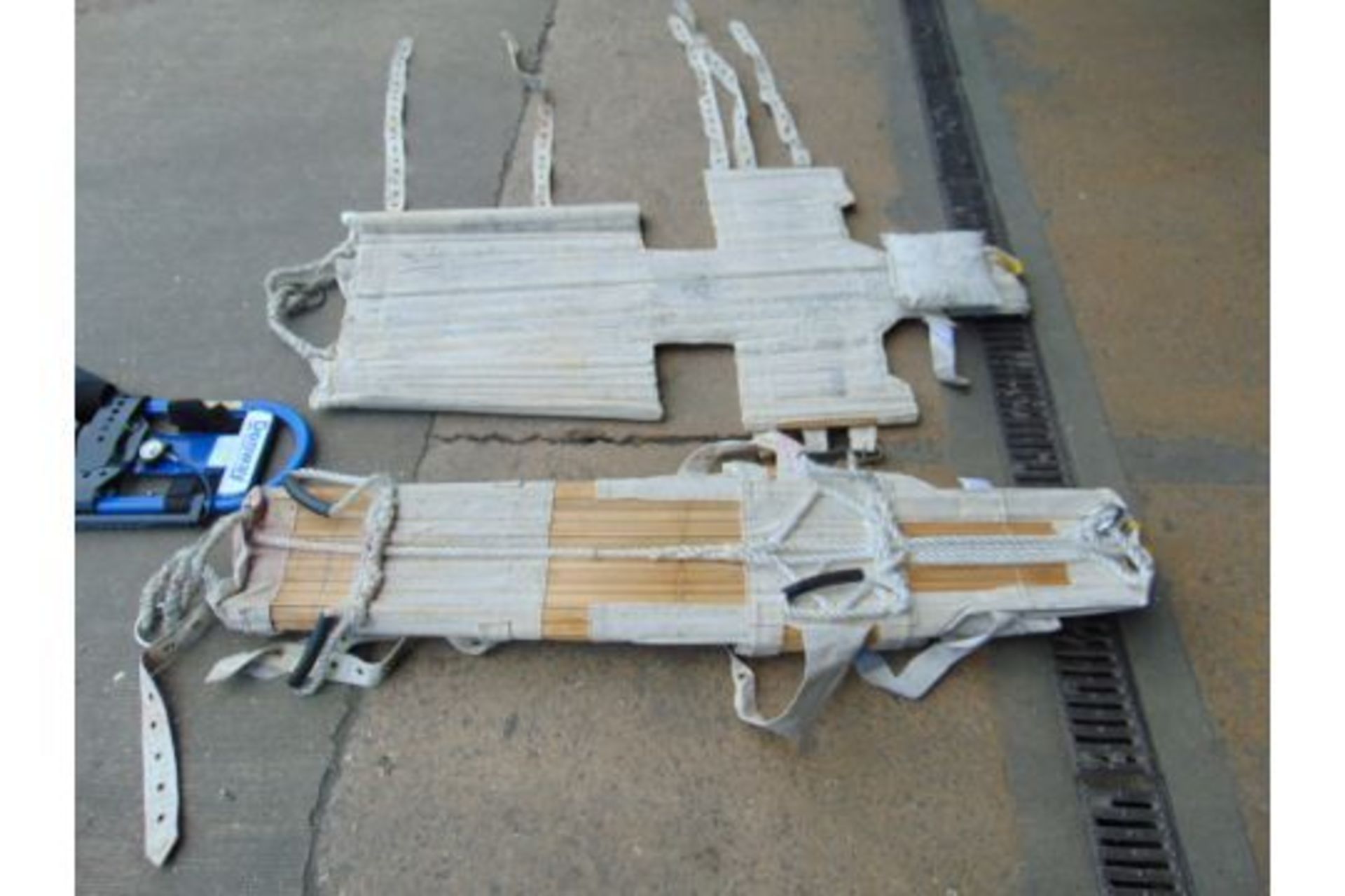 2 x Wooden / Canvas Stretchers & Donway Traction Splint - Image 3 of 6