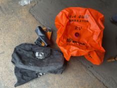 1 x New Unissued JP Mate 4.2 tonne RV Air Jack, complete in Valise.