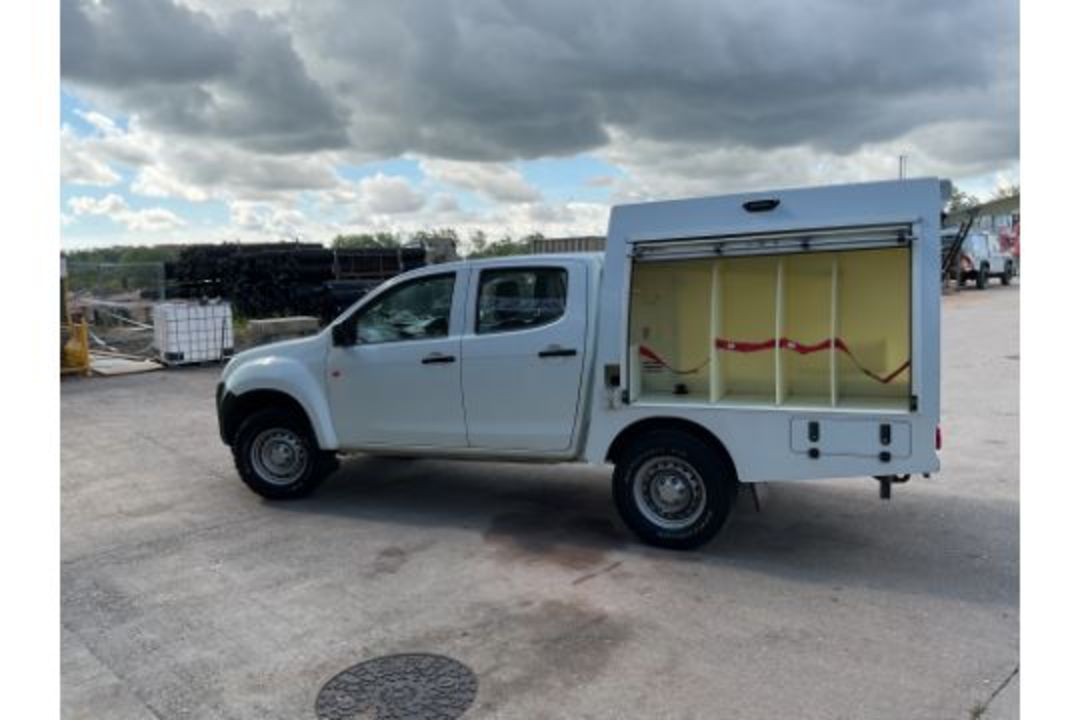 ISUZU D-Max Double cab 2.5TD, 2017, fitted purpose built Utility body and winch! - Image 16 of 61