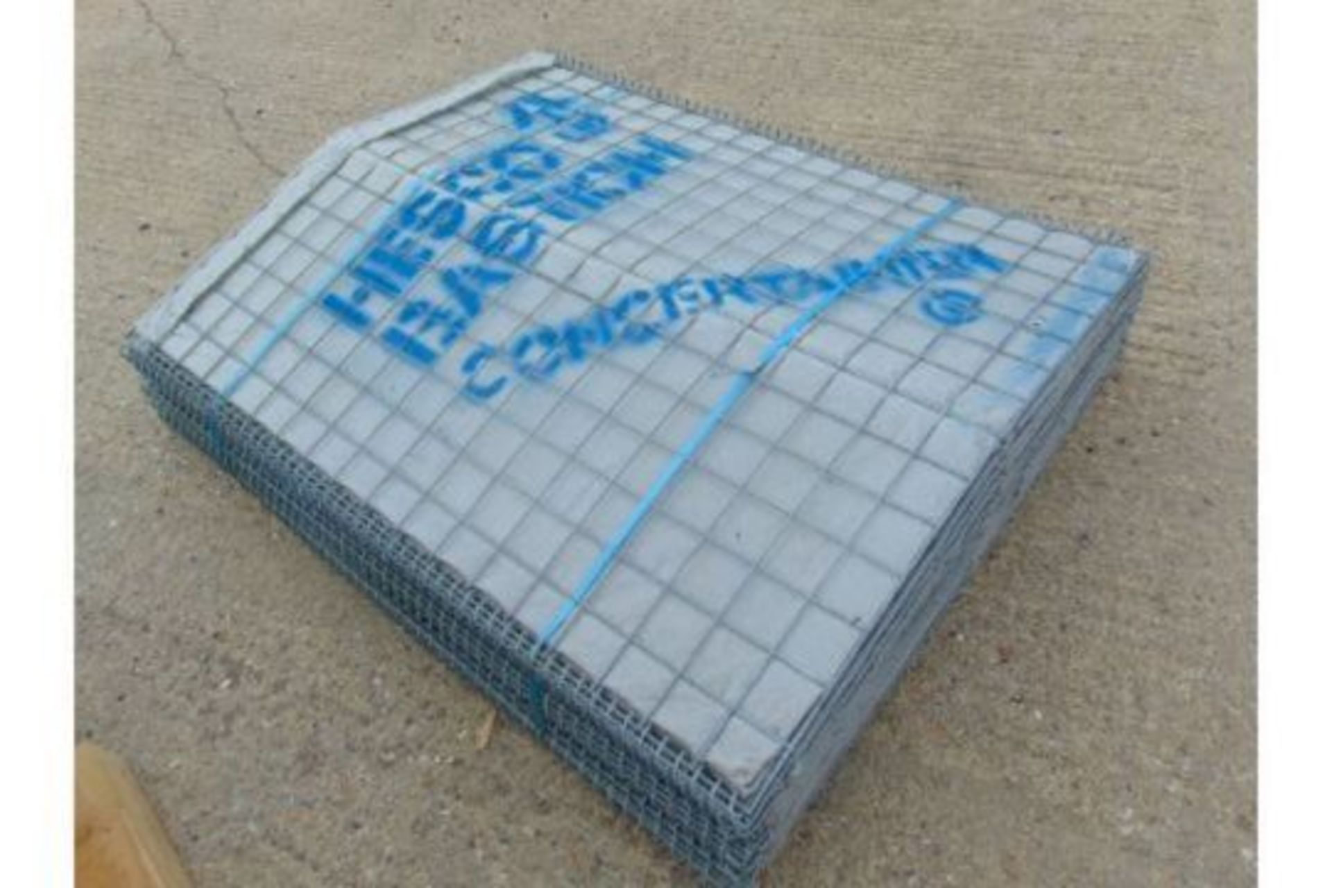 From UK Ministry of Defence New Unissued HESCO Concertainer MIL 1 - Image 4 of 6