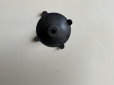 1 x stillage of approx. 2000 suction cup mountings