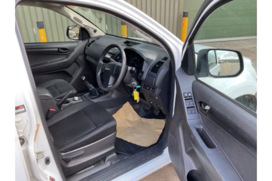 ISUZU D-Max Double cab 2.5TD, 2017, fitted purpose built Utility body and winch! - Image 44 of 61