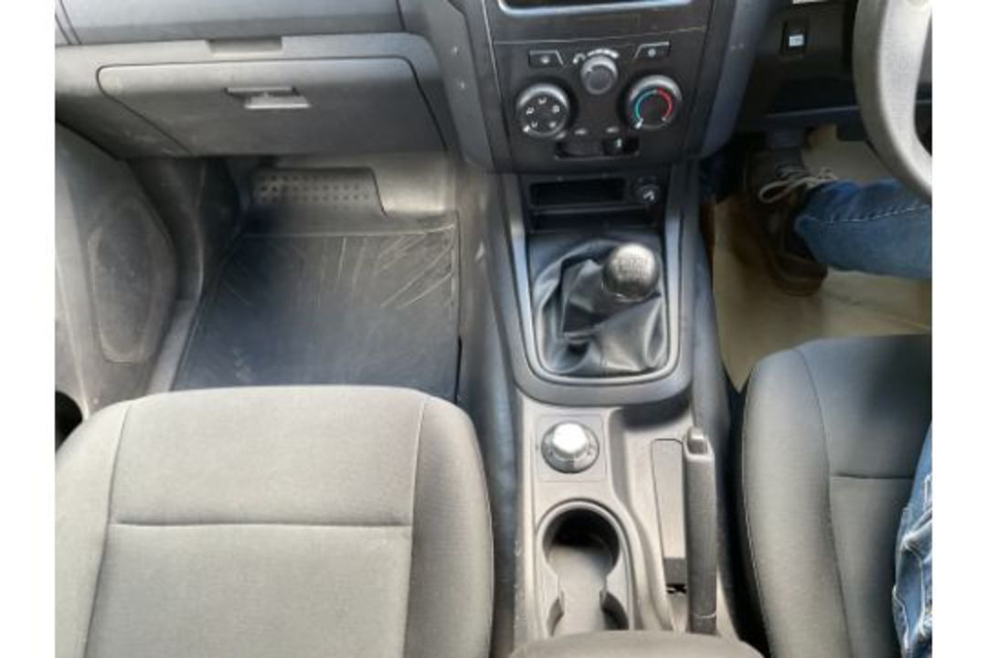 ISUZU D-Max Double cab 2.5TD, 2017, fitted purpose built Utility body and winch! - Image 52 of 61