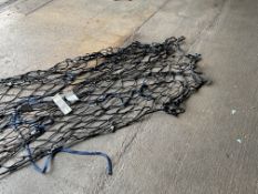 1 x large unissued MOD Cargo Net C/w hooks.