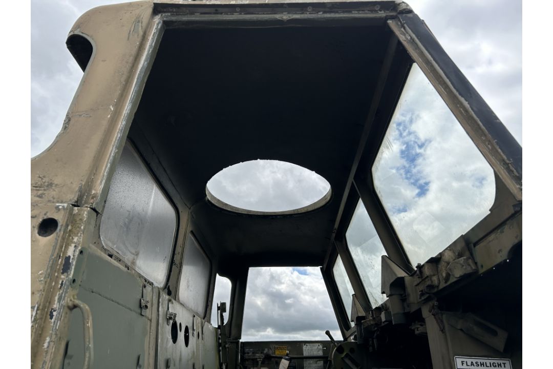 M548 Tracked Cargo Carrier with Winch from UK MoD - Image 35 of 36