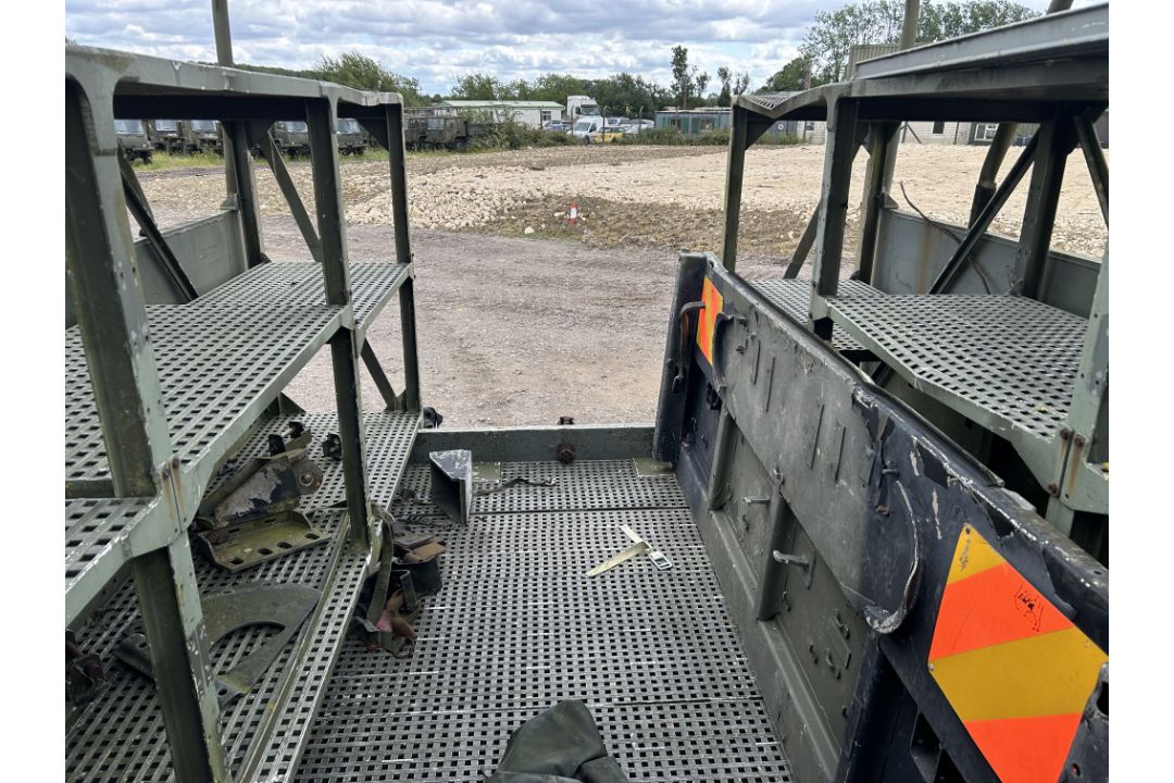 M548 Tracked Cargo Carrier with Winch from UK MoD - Image 18 of 36