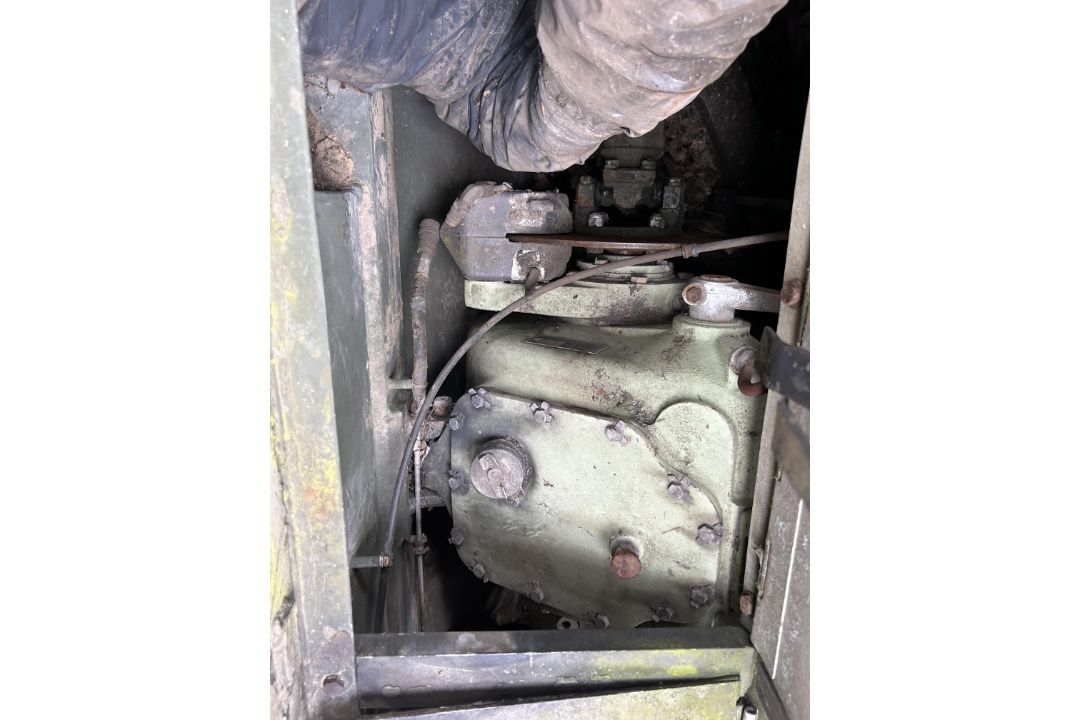 M548 Tracked Cargo Carrier with Winch from UK MoD - Image 29 of 36
