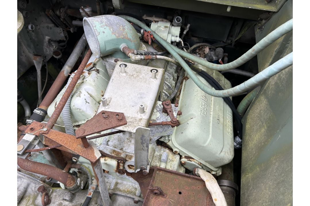M548 Tracked Cargo Carrier with Winch from UK MoD - Image 14 of 36