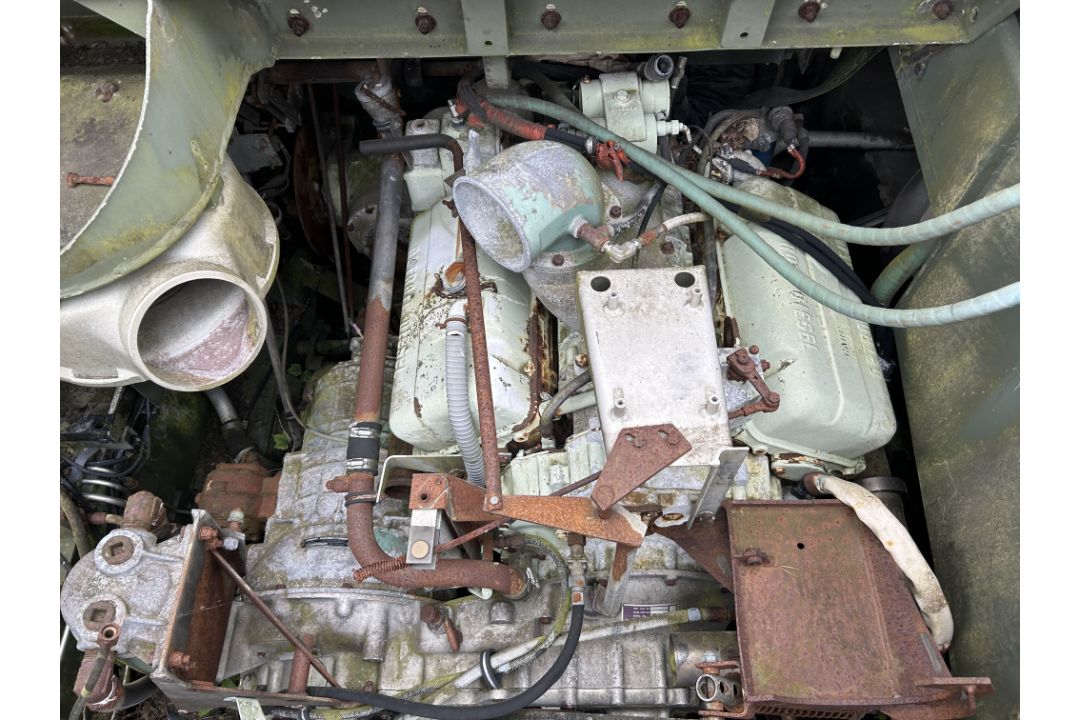 M548 Tracked Cargo Carrier with Winch from UK MoD - Image 12 of 36