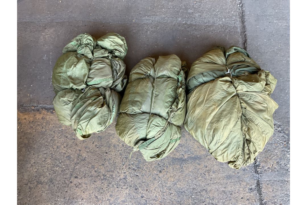 3 x Green British Army Parachutes - Image 1 of 5